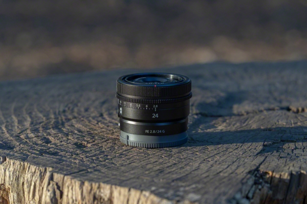 Sony FE 24mm F2.8 G