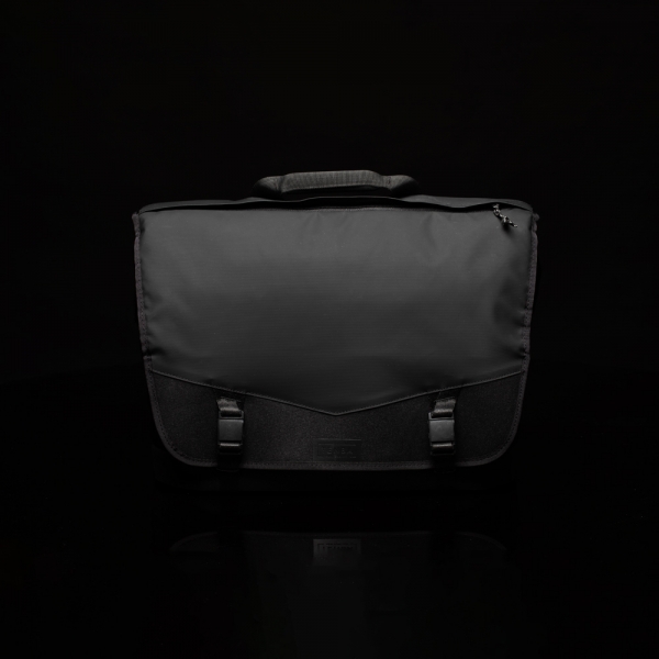 Tenba DNA 16 Slim Messenger