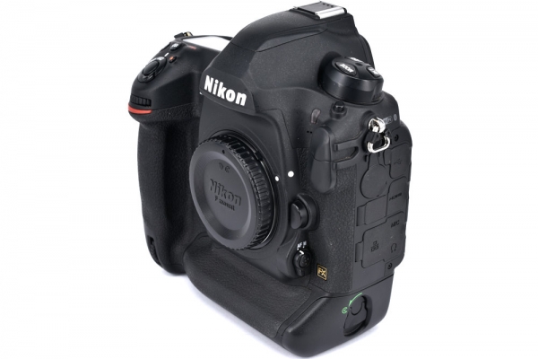 Occasion Nikon D6 Body Kit, S/N 6000862