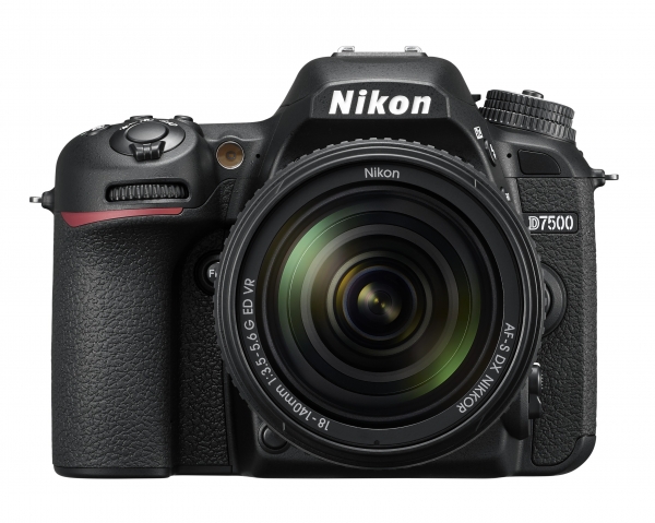 Nikon D7500 Digital Camera mit Objektiv