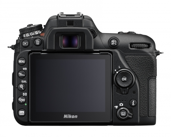 Nikon D7500 Digital Camera mit Objektiv